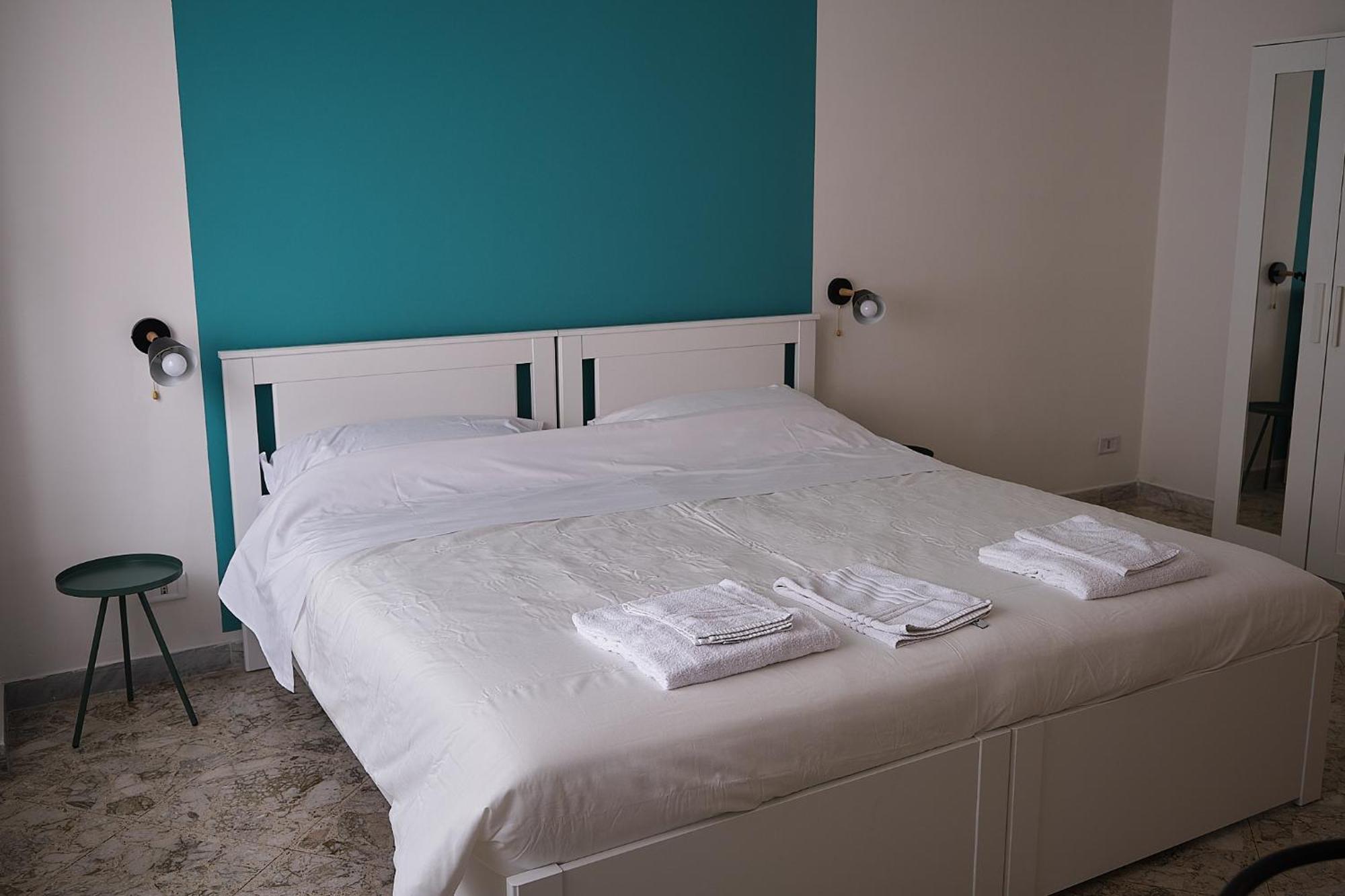 Kamila Guest House Bari Habitación foto