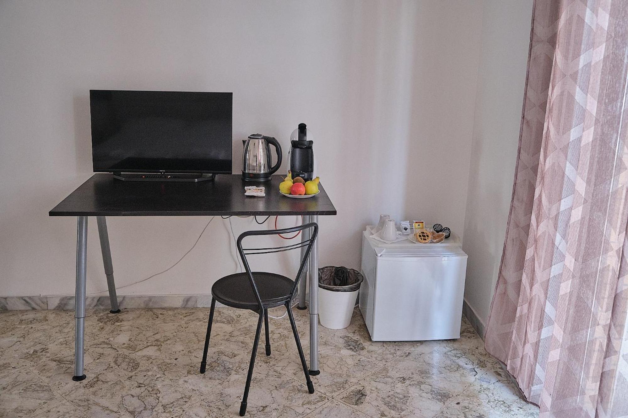 Kamila Guest House Bari Habitación foto